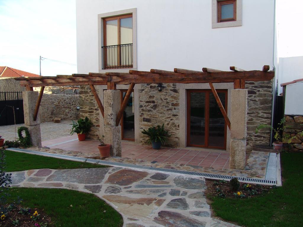 Casa Santa Catarina Hotel Penha Garcia Exterior photo