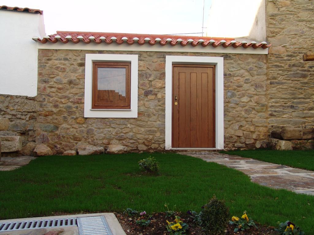 Casa Santa Catarina Hotel Penha Garcia Exterior photo