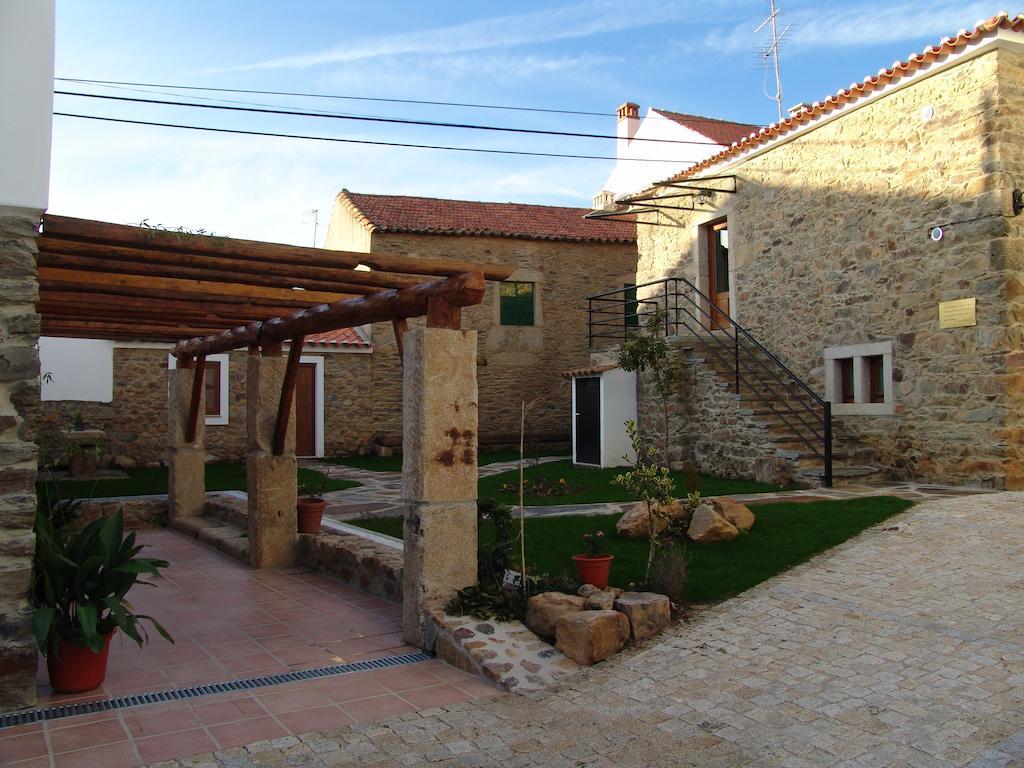 Casa Santa Catarina Hotel Penha Garcia Exterior photo